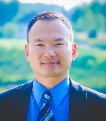 Portrait of Kevin Duong, Realtor - VA .