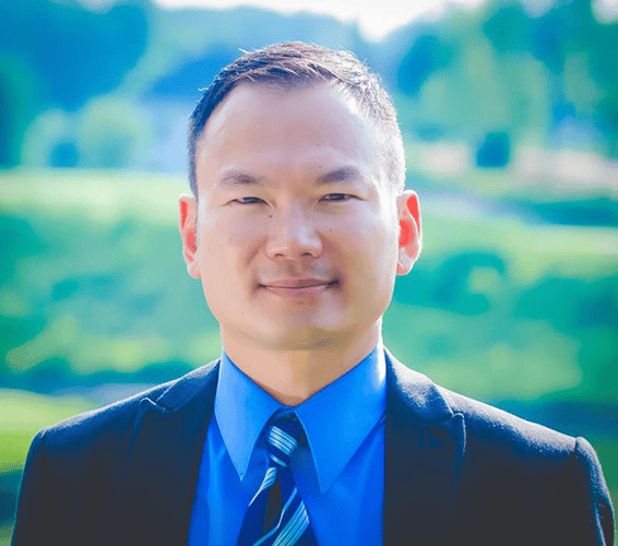 Kevin Duong Headshot